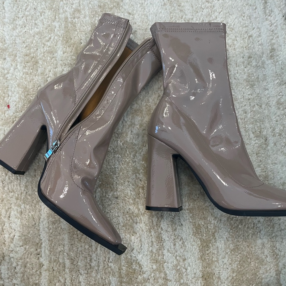 Pleather high heeled booties